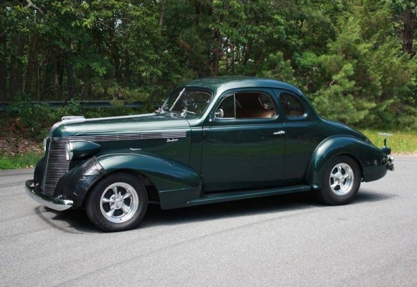 1937 Pontiac Business Coupe